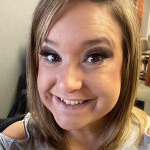 Meet your Posher, Mackensey